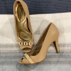 Dexflex Comfort Nude Heels